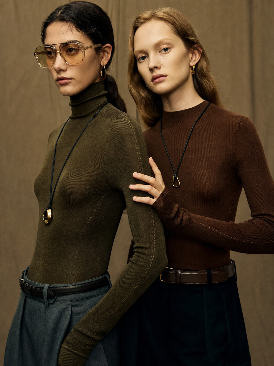 Authorized high-neck fit reference for fine-gauge seamless sweater styling